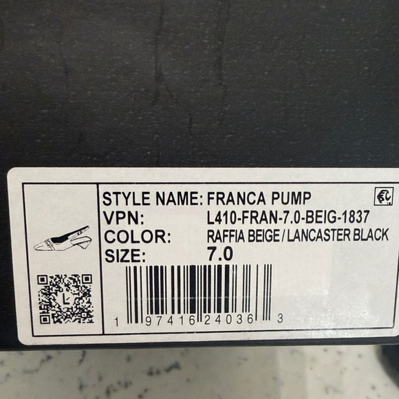 Larroude Gold Pointed Slingback Flats with Black Buckle - Picture 6 of 7